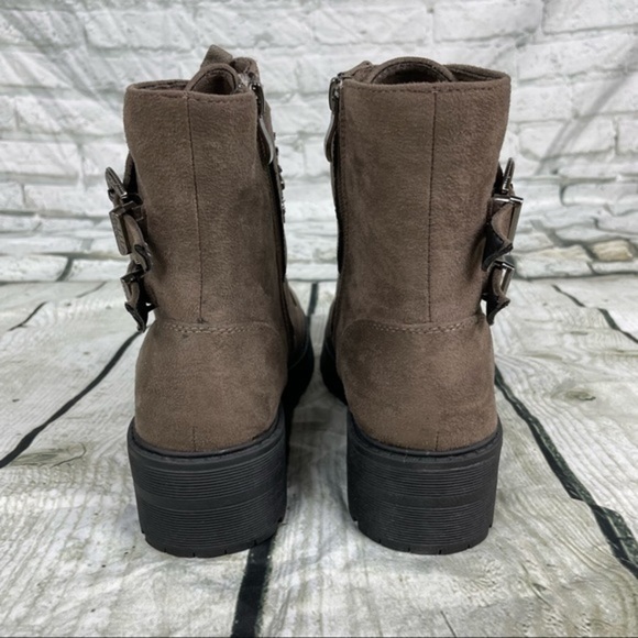 OLIVIA MILLER Taupe Hyder Embellished Boots 8 - Picture 13 of 13